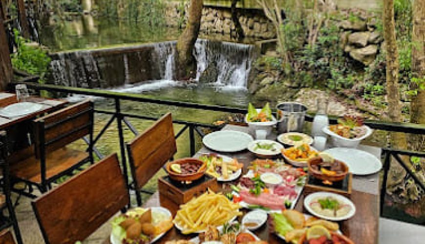 Al Tahouneh Restaurant