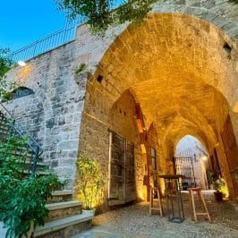 Authentic Guesthouse – Batroun