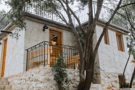 Bungalow 11 in a Resort – Fatqa, Keserwan