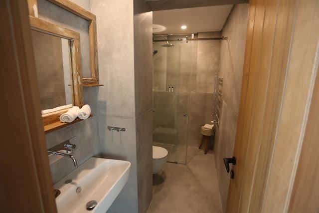 Authentic Guesthouse – Batroun