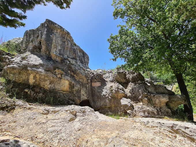 The Adonis Rock