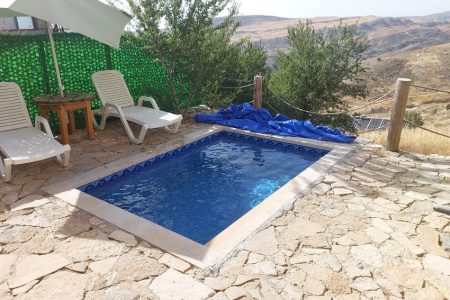 Stone House – Barouk