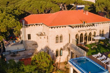 Stone House with Pool – Broummana