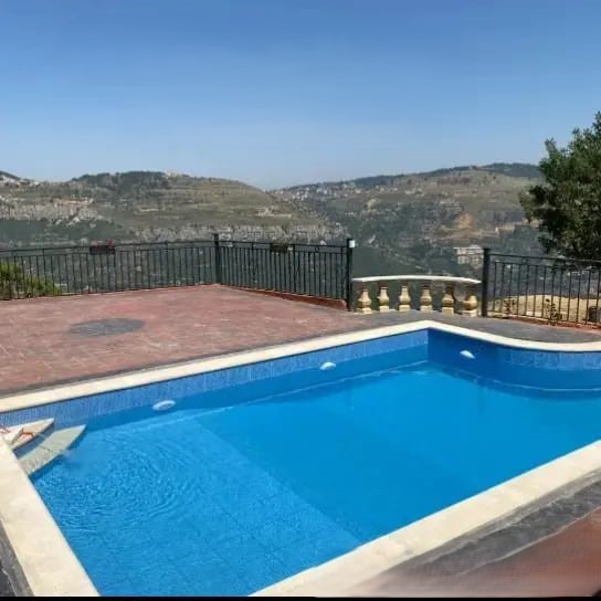 Chalet with Private Pool – Ghaboun, Aley